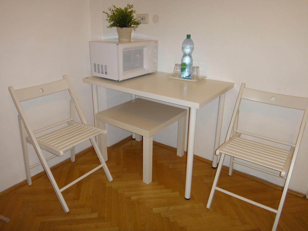 M Apartments - Downtown Budapest Rum bild