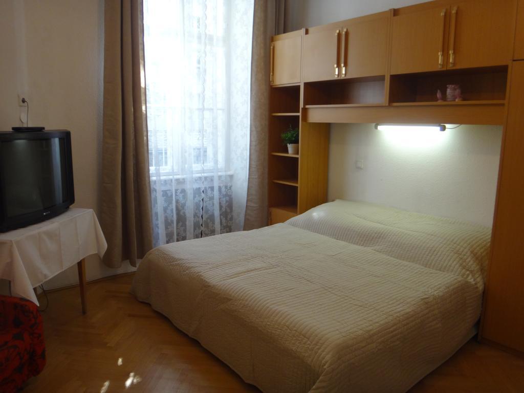 M Apartments - Downtown Budapest Rum bild